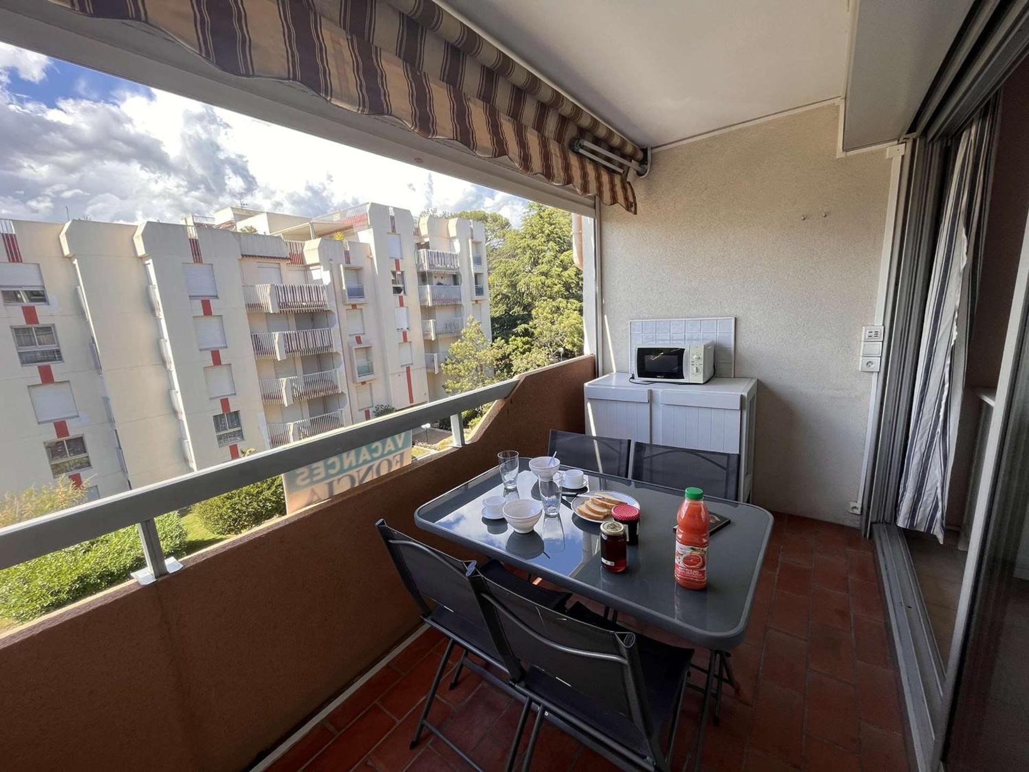 Studio Cabine A St-Raphael Avec Terrasse Et Parking, A 100M De La Plage - Fr-1-226A-23 Saint-Raphaël Εξωτερικό φωτογραφία